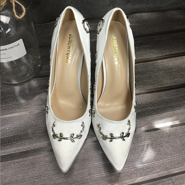 Stiletto pointed high heels