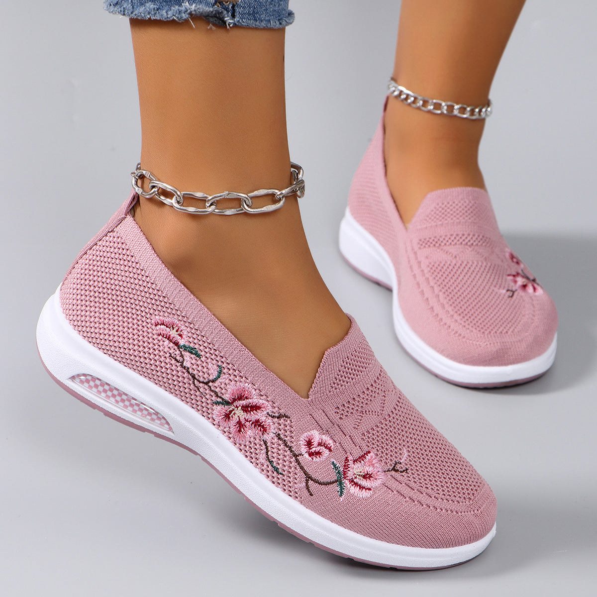 Women's Breathable Embroidery Soft Sole Shoes