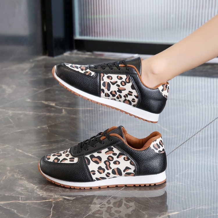 Lace-up Flat Non-slip Women's Shallow Mouth Running Sneaker