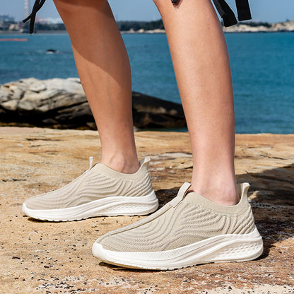 Casual And Lightweight Soft Sole Shoes Couple Slip-on Lofter