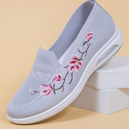 Women's Breathable Embroidery Soft Sole Shoes