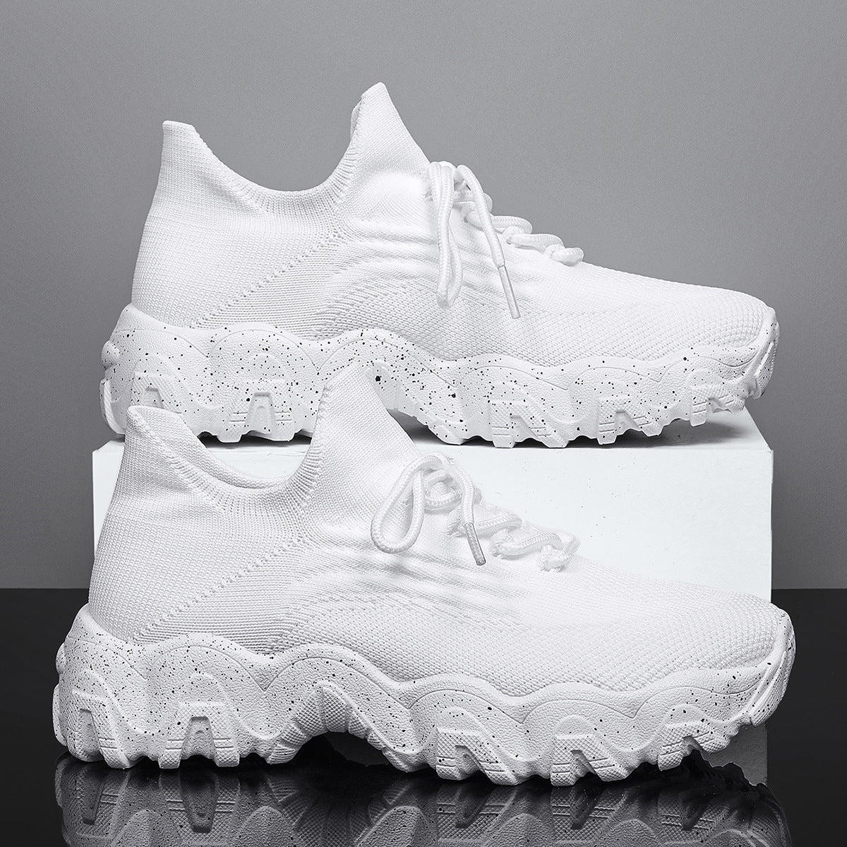 Plus Size Women's Sports Shoes Breathable Fly-knit Socks Shoes